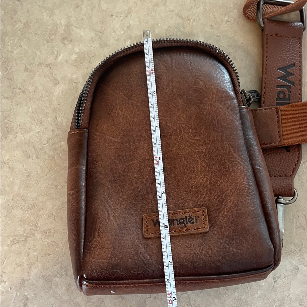 Wrangler Brown Crossbody Bag - Picture 5 of 5